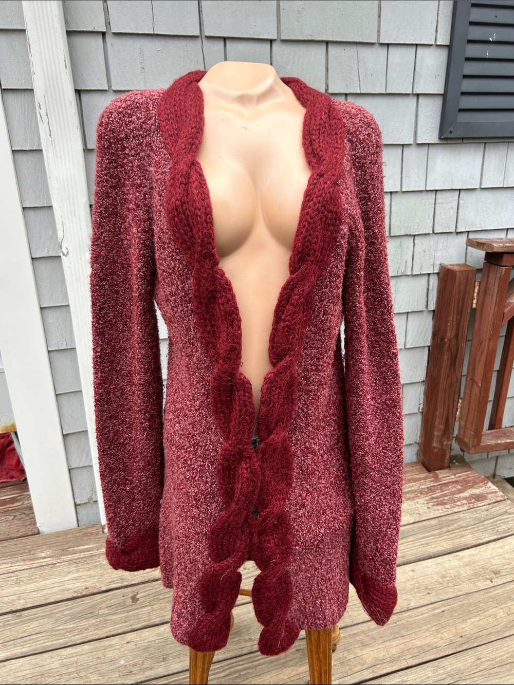 Sleeping on Snow Cozy Cable-Trim Burgundy Open-Front Sweater Cardigan med